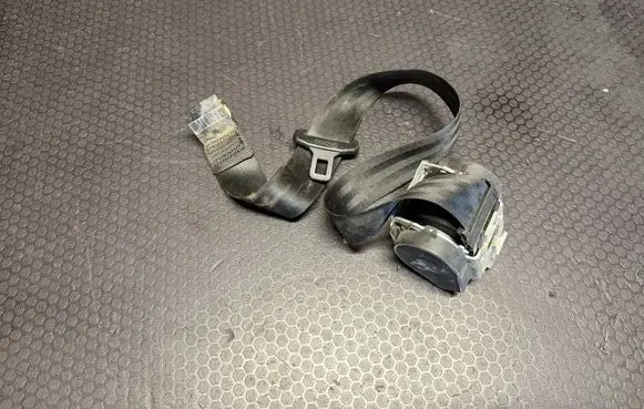 Audi A6 S6 C6 4F Rear seatbelt 4F0857805E
