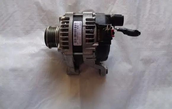 Opel Adam Generator/alternator 13585664