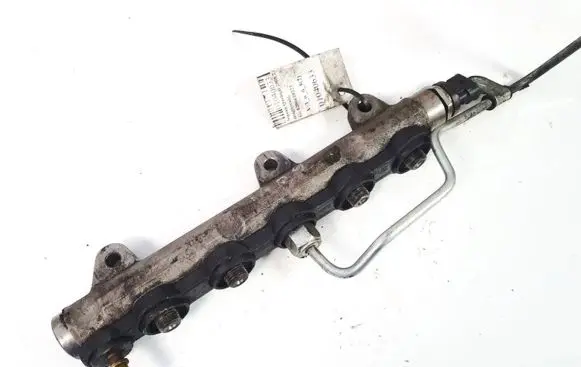 Fuel main line pipe