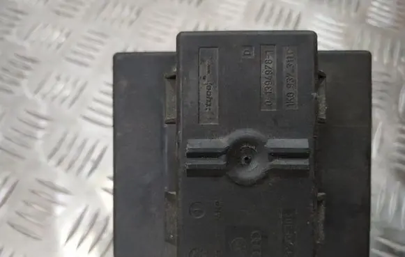 Volkswagen PASSAT B6 Fuse module 1K0937311C