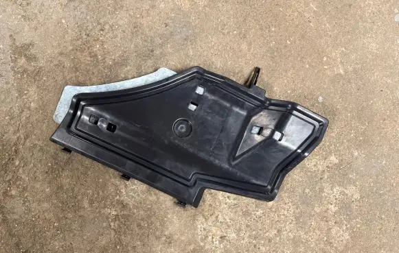 Toyota Auris E180 Dashboard lower bottom trim panel 5560702141