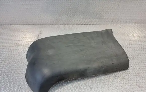 Rear bumper corner part panel trim
