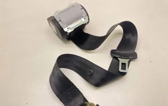 Audi A6 S6 C6 4F Rear seatbelt 4F0857805E