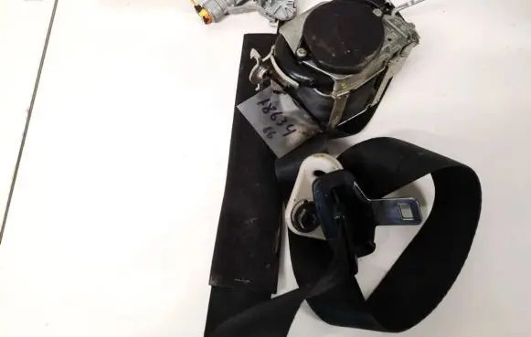 Citroen C3 Picasso Front seatbelt