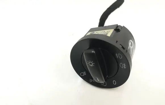 Volkswagen Golf V Light switch 1K0941431N