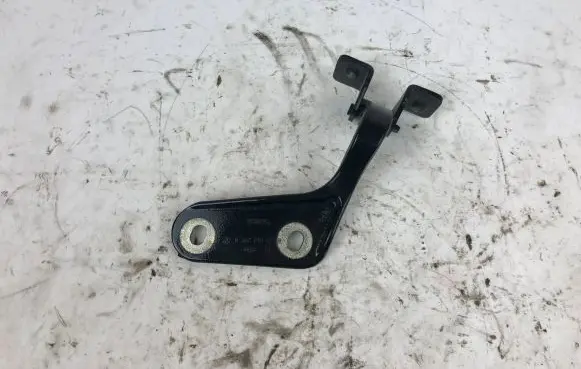 Mercedes-Benz GLE W167 Tailgate/trunk/boot hinge A1677404200