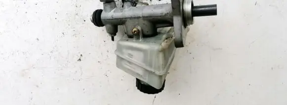 Mercedes-Benz C W203 Master brake cylinder A2034300002