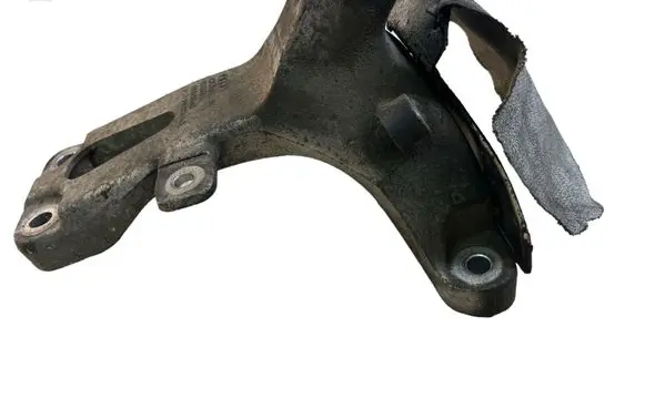 Audi A4 S4 B8 8K Engine mounting bracket 8K0198308