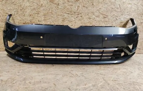 Volkswagen Golf VII Front bumper 5G0807221