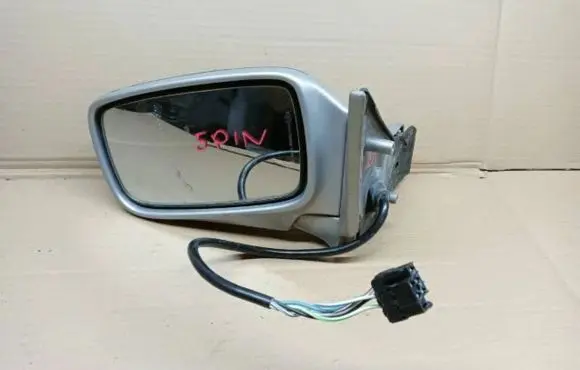 Front door electric wing mirror
