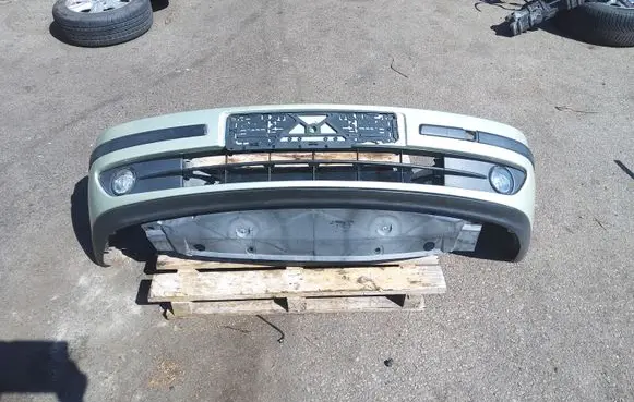 Renault Laguna II Front bumper 8200008270