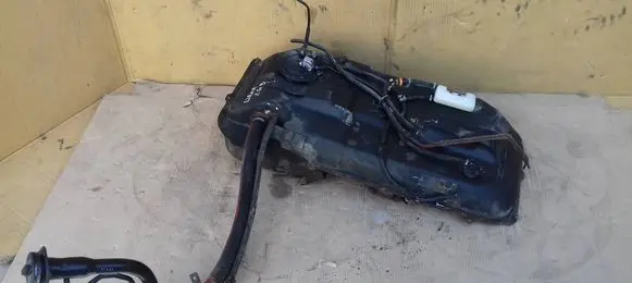 Suzuki Liana Fuel tank 