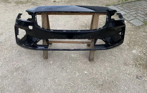 Volvo V60 Front bumper 31455622