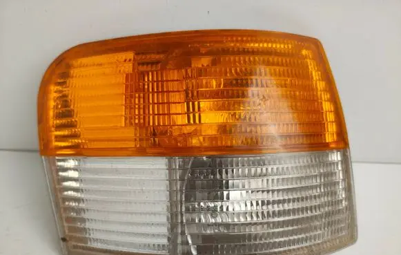 Saab 9000 CC Front indicator light 9123183 9526666