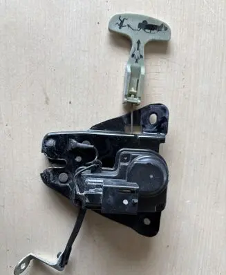 Loading door lock
