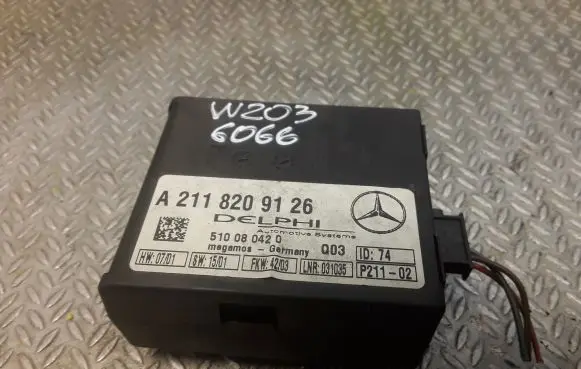 Mercedes-Benz C W203 Alarm control unit/module 2118209126 A2118209126