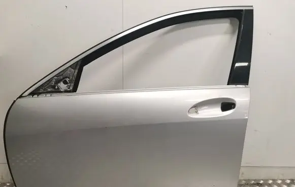 Mercedes-Benz S W221 Door (2 Door Coupe) A2217200105