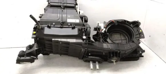 Jaguar XE Interior heater climate box assembly housing AW9319B555 GX7319B555AD GX7319B555
