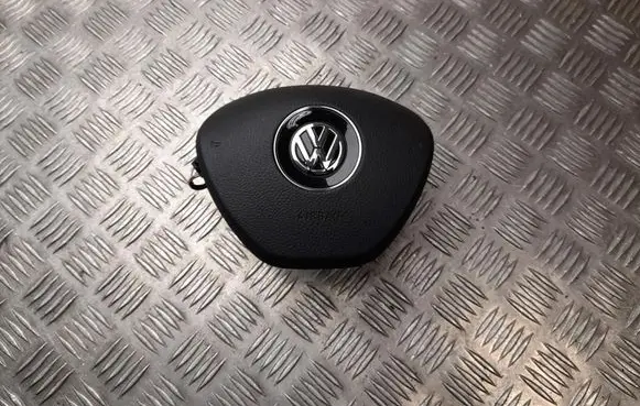 Volkswagen PASSAT B8 Steering wheel airbag 5G0880201C