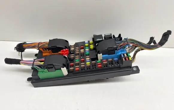 Land Rover Evoque I Fuse module BJ3214F041AC 000059253 519330807