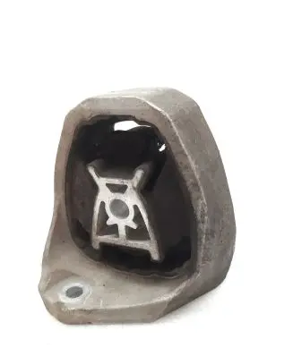 Engine mount bracket