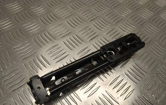 Mercedes-Benz E W212 Seat belt adjustment motor A2128600088 606865700D 0910050