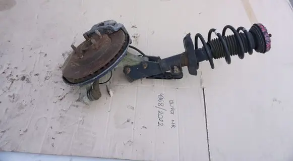 Front wheel hub spindle knuckle