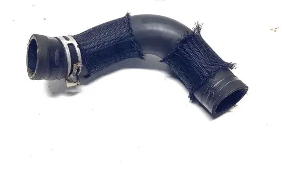 Nissan Qashqai+2 Engine coolant pipe/hose