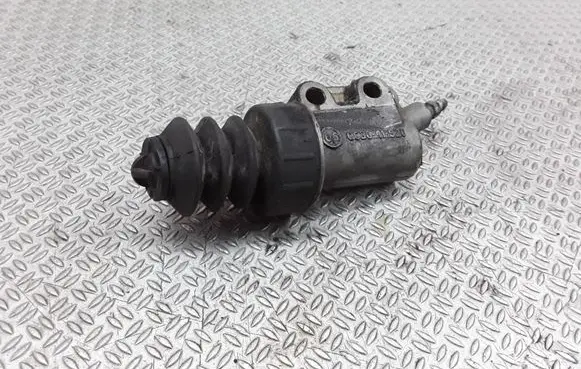 Mazda 5 Clutch slave cylinder CC3041920