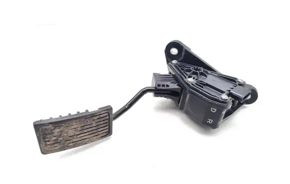 Honda CR-V Accelerator throttle pedal