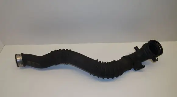 BMW Z4 E89 Intercooler hose/pipe 7607941