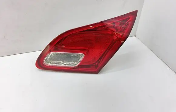 Opel Astra J Tailgate rear/tail lights