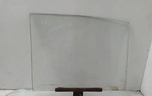 Moskvich 2140 Rear door window glass 