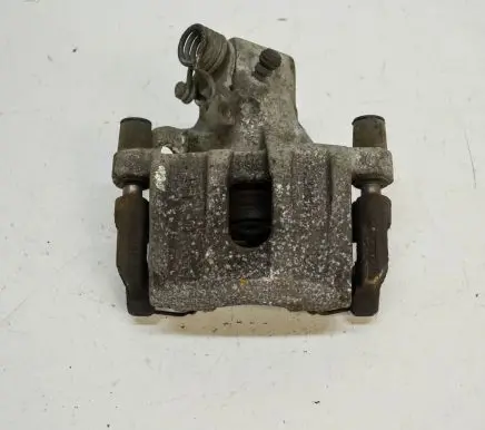 Ford Kuga II Rear brake caliper