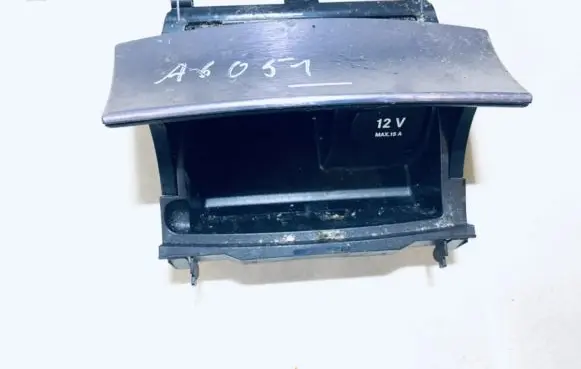 Mercedes-Benz CLC CL203 Car ashtray a2036805250 a2036804750