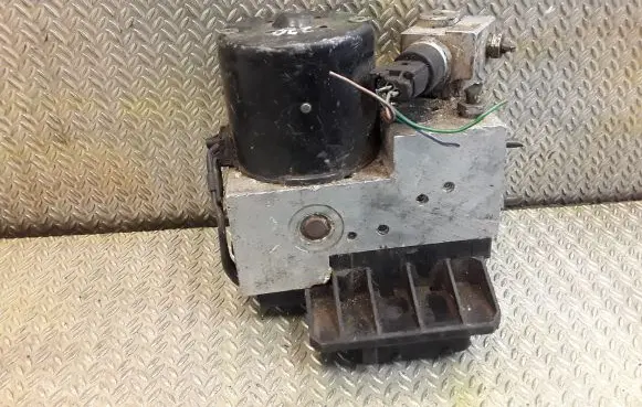 Mercedes-Benz S W220 ABS Pump 0034318712 0130108096