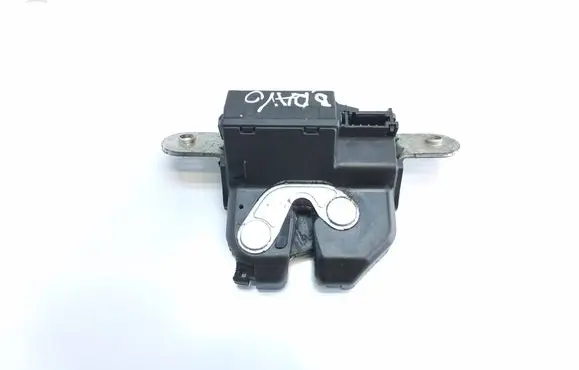 Fiat Bravo Tailgate/trunk/boot lock/catch/latch 55701971 K5244