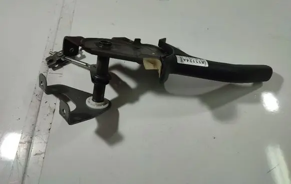 Hyundai i30 Handbrake/parking brake lever assembly 