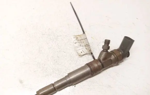 BMW 1 E81 E87 Fuel injector 0445110209