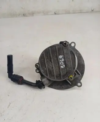 Mercedes-Benz Vaneo W414 Vacuum pump A6682300165
