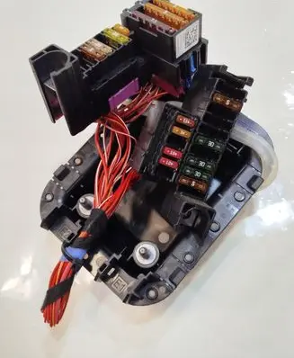 Mercedes-Benz C W205 Fuse box set A2225403150
