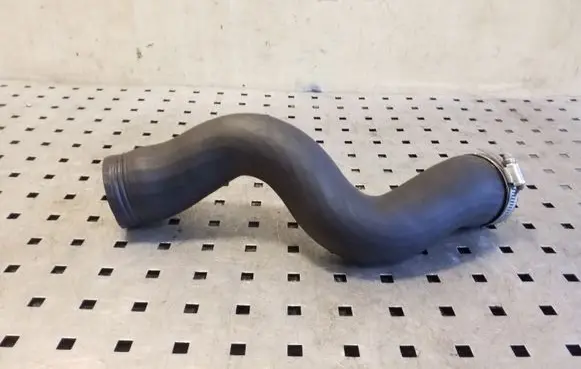 Ford Focus Intercooler hose/pipe CV616K863AF