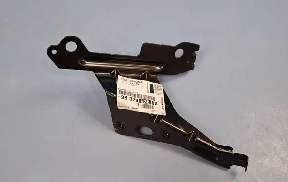 Peugeot 5008 II Fender mounting bracket 9837963880
