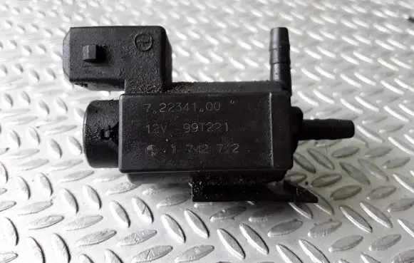 BMW 5 E39 Turbo solenoid valve 1742712 72234100