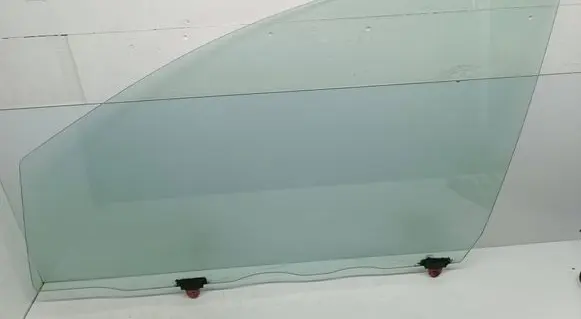Toyota Avensis Verso Front door window glass four-door M214AS2 43R00034