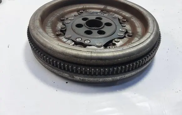 Skoda Yeti (5L) Flywheel 03L105266CL
