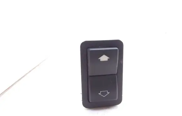 BMW 5 E39 Electric window control switch 8368974