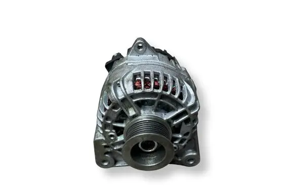 Renault Clio III Generator/alternator 23880N