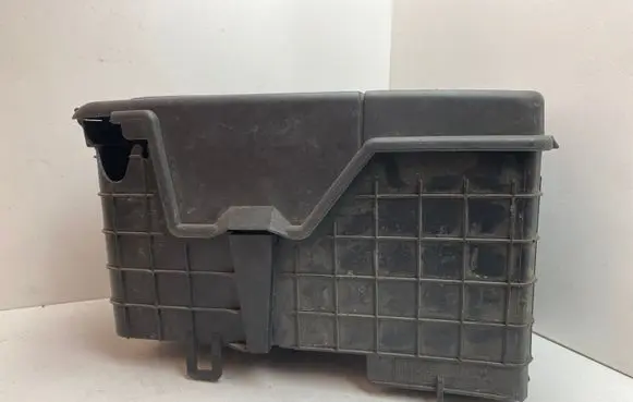 Volkswagen Jetta V Battery box tray 3C0915443C 1K0915335C