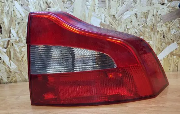 Volvo S80 Rear/tail lights